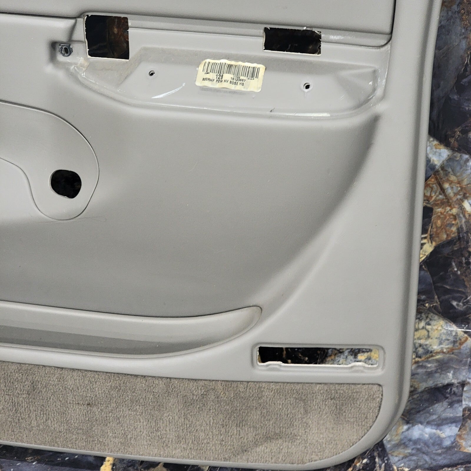 🔥03-06 Silverado SIERRA Door Panel Front RIGHT Passenger/No Arm LIGHTGRAY D5