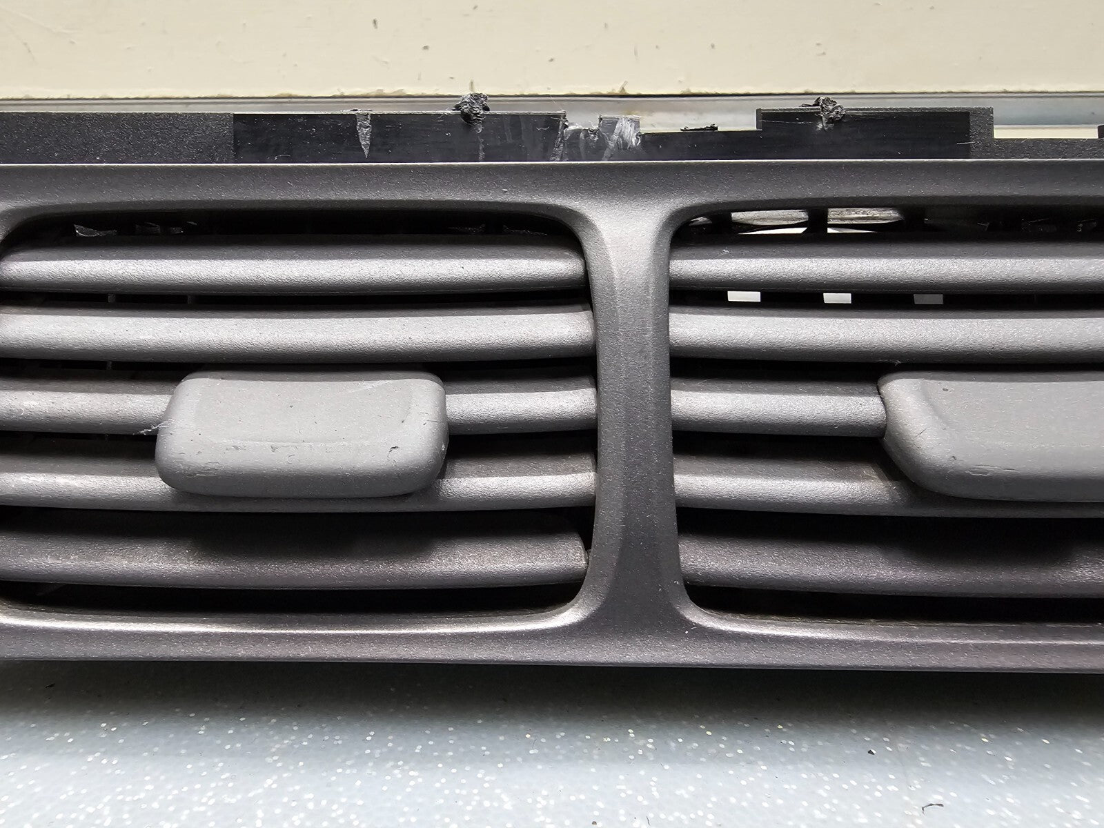 🔥1998-2000 Volvo S70 CENTER Front Air Vent Grille A/C Heater Dash Panel OEM