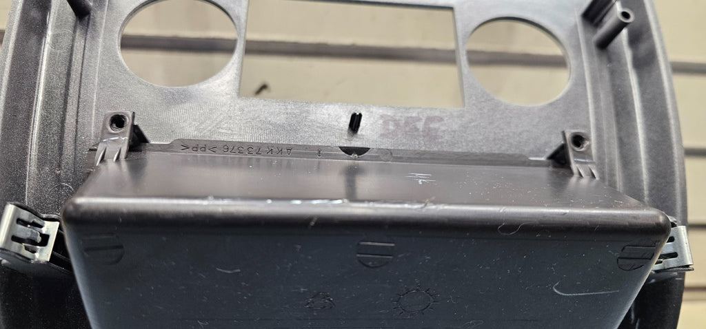 🔥07-09 Chevy Equinox Center Dash Radio Climate Bezel Surround Trim Silver