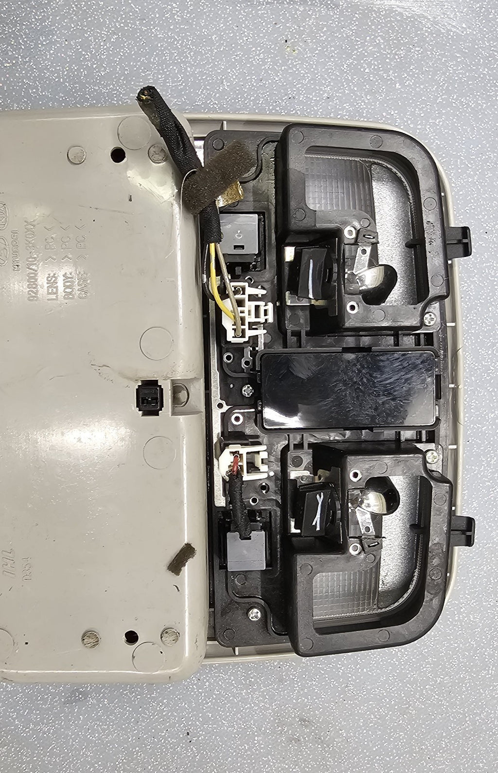 06-10 Hyundai Sonata Overhead Console Dome Map Light Lamp Storage Assembly Gray