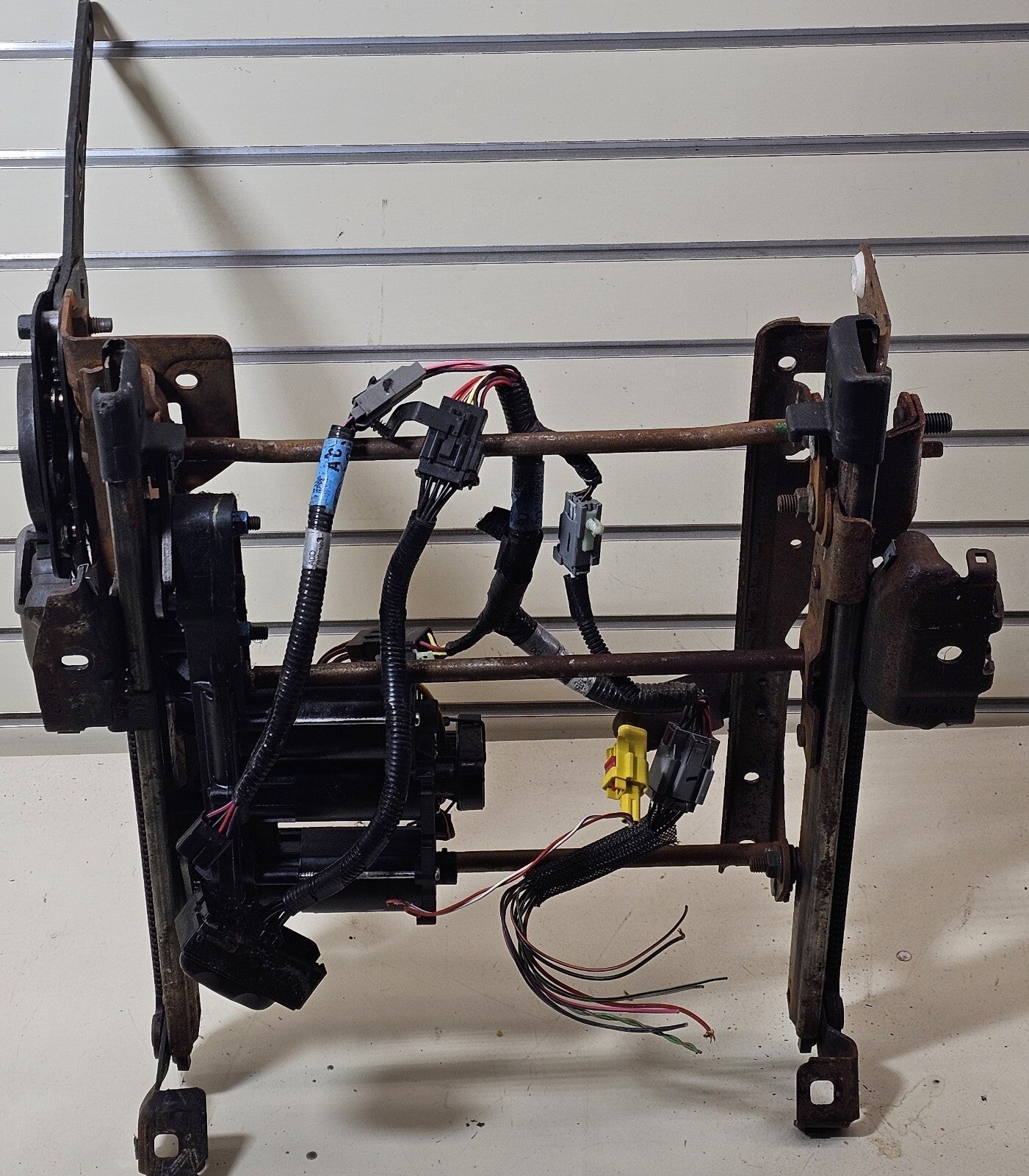 🔥00-07 Ford Taurus 02-05 Mercury Sable Left Driver Powered Seat Track Assembly