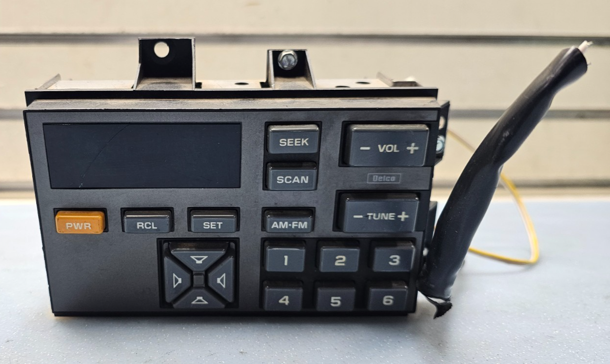 🔥88-94 Chevy GMC Truck AM/FM Radio Receiver Display Stereo Audio OEM Original