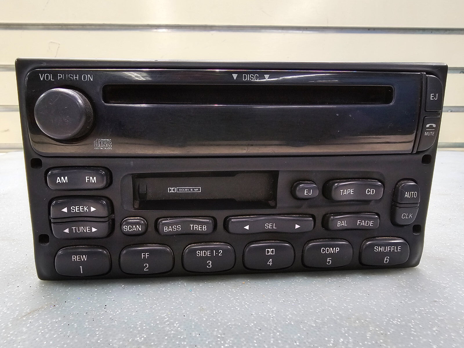 🔥2001 - 2005 Ford Lincoln Mercury OEM AM FM Radio Single CD Player Receiver