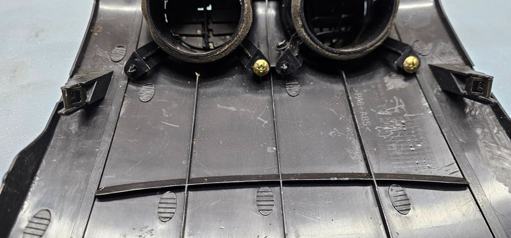 🔥04-08 Chevy Aveo Hatchback Dash Top Center AC A/C Air Vents Clock Bezel Black