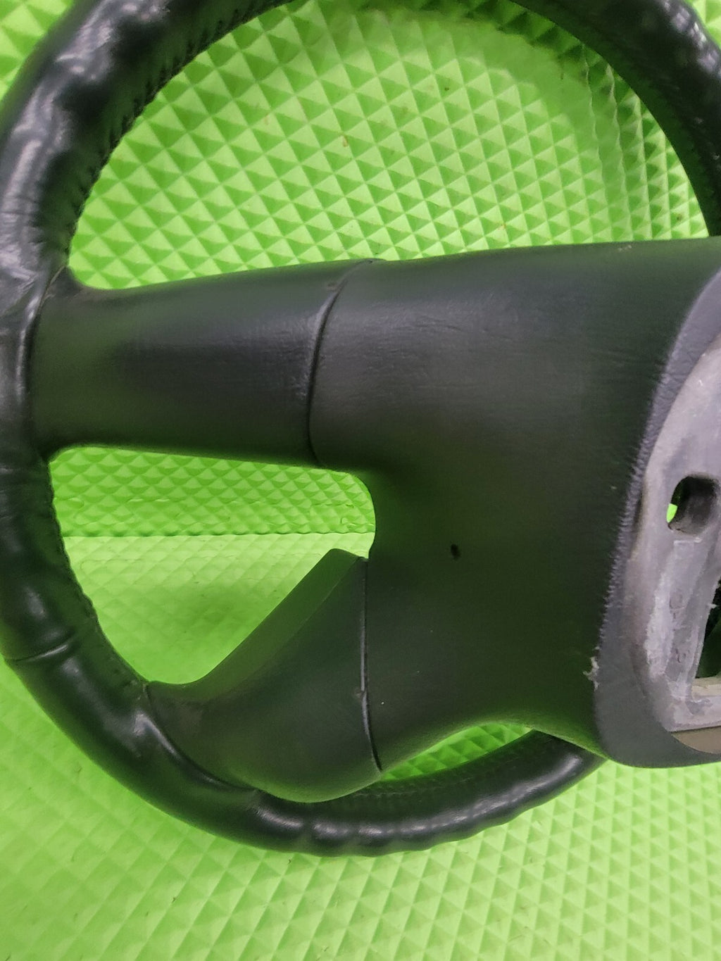🔥03-06 SILVERADO SIERRA YUKON TAHOE SUBURBAN STEERING WHEEL LEATHER BLACK