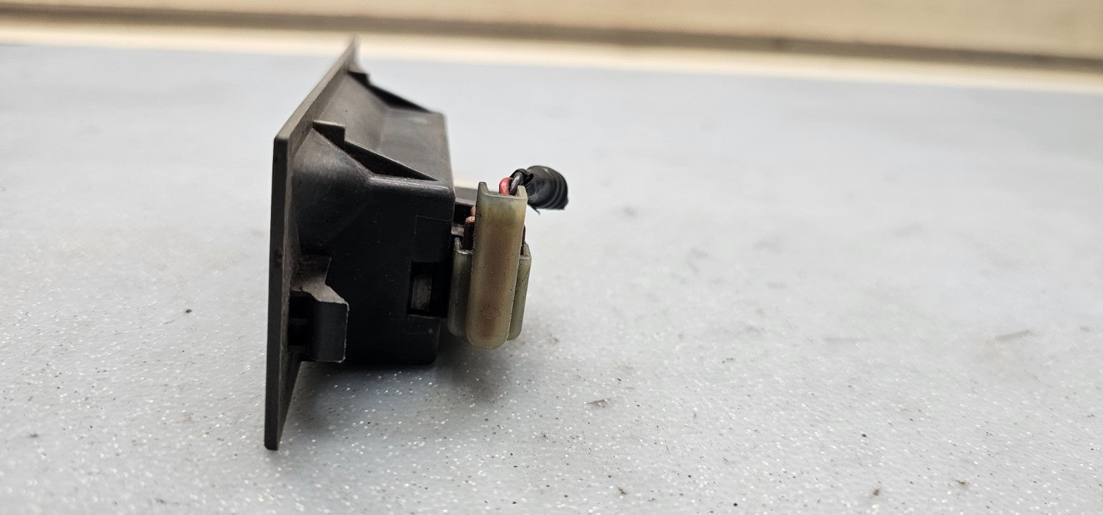 🔥2005-2007 Honda Odyssey license plate light Assembly OEM C102 BLACK