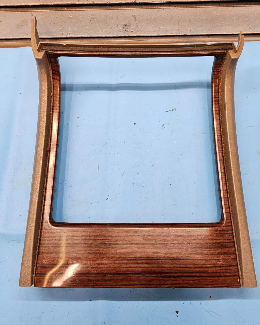 🔥03-06 Escalade Lower Bezel Center Console Cup Holder Panel Cover Assembly Wood