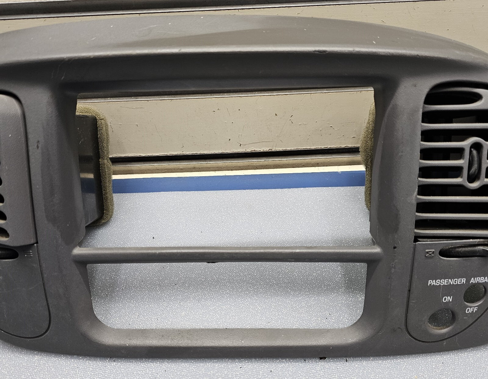 🔥1997-2003 Ford F150 Front Center Dash Radio BEZEL Trim Panel Dark Gray B1