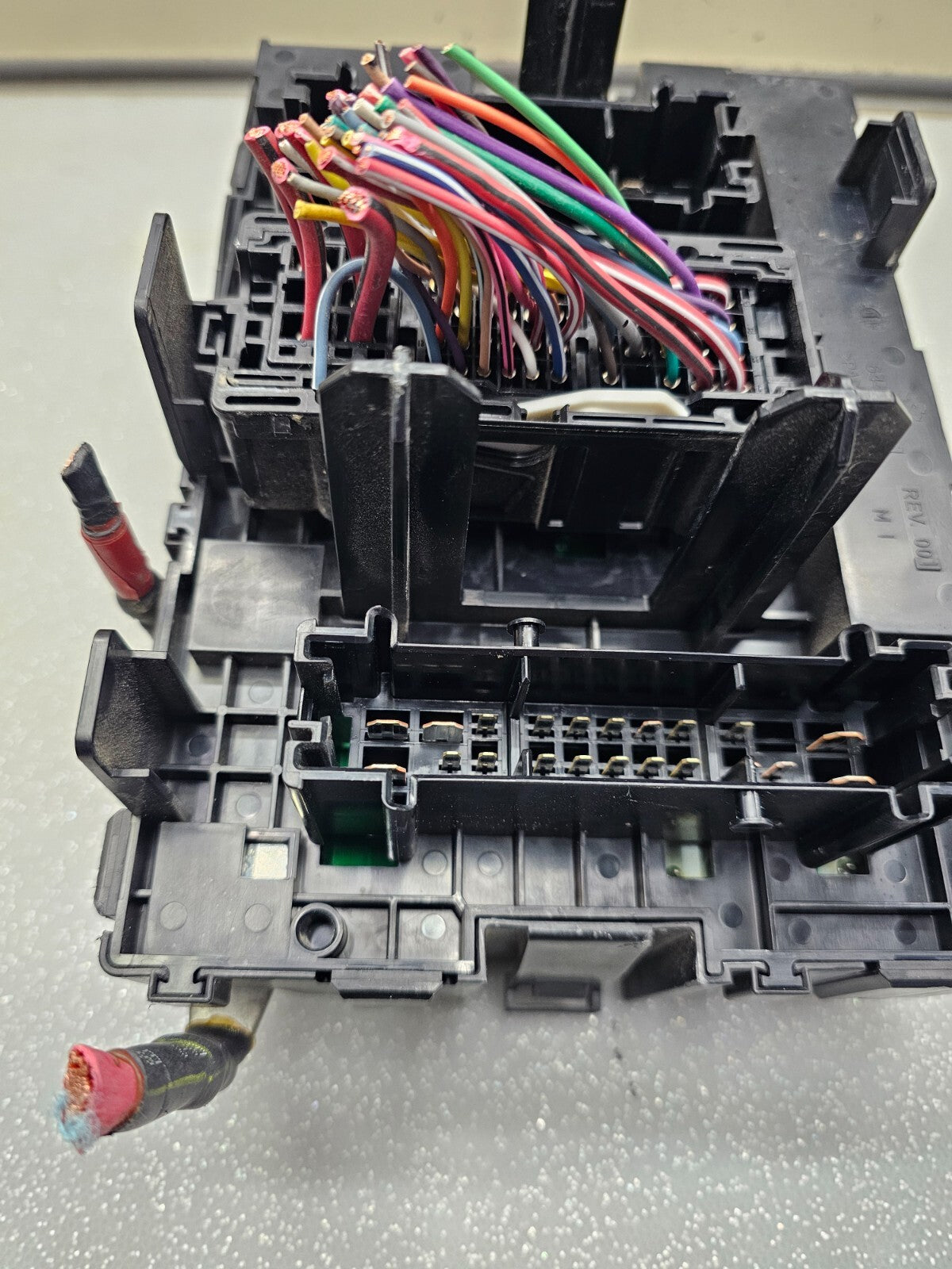 🔥07-09 Equinox Torrent Engine Fuse Relay Box Control Junction Module TIPM Unit