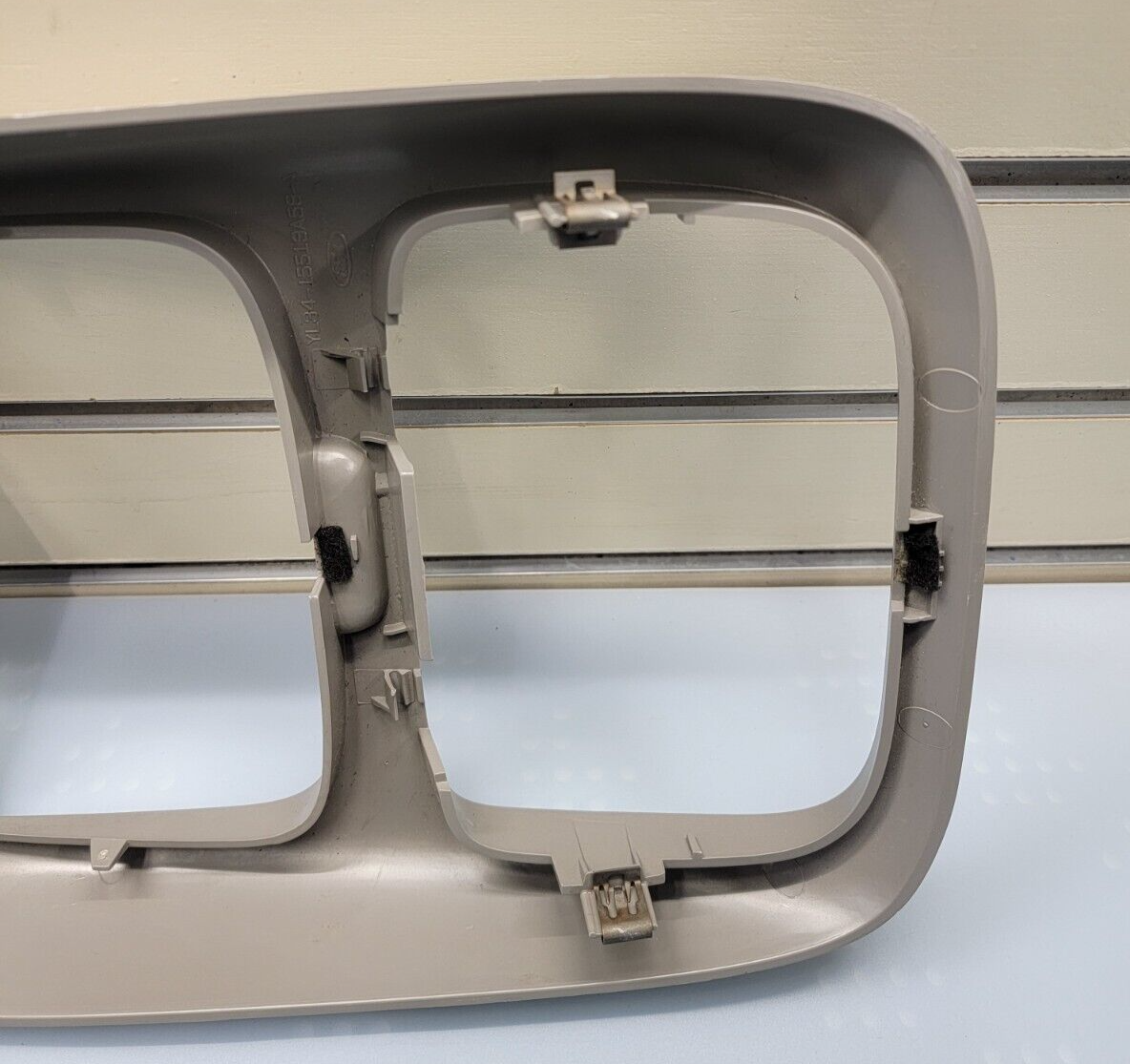 🔥97-03 Ford F150 EXPEDITION Overhead CONSOLE Display Comp STORAGE Frame GRAY 08