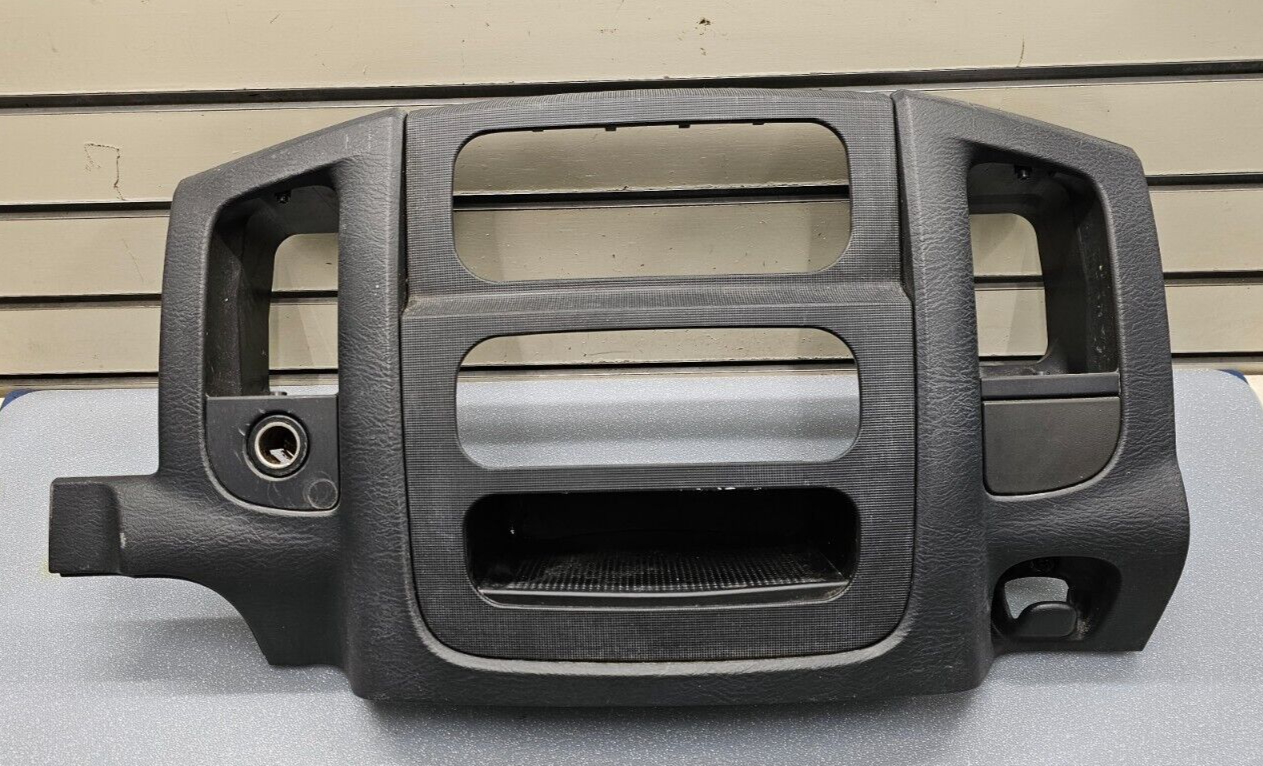 🔥02-05 Dodge RAM Dash RADIO Audio Stereo Bezel Climate Trim Panel Black B10