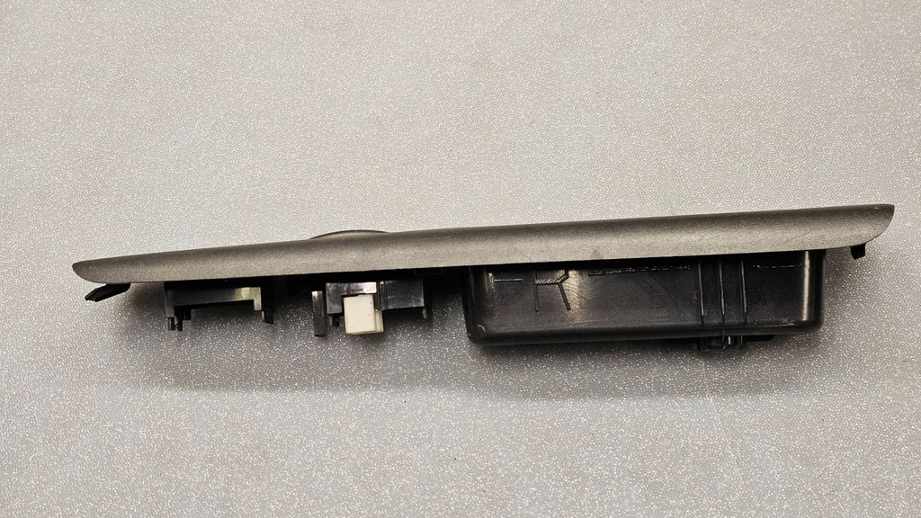 🔥02-06 Camry Scion XB Upper Front Right Passenger Window Door Switch Black