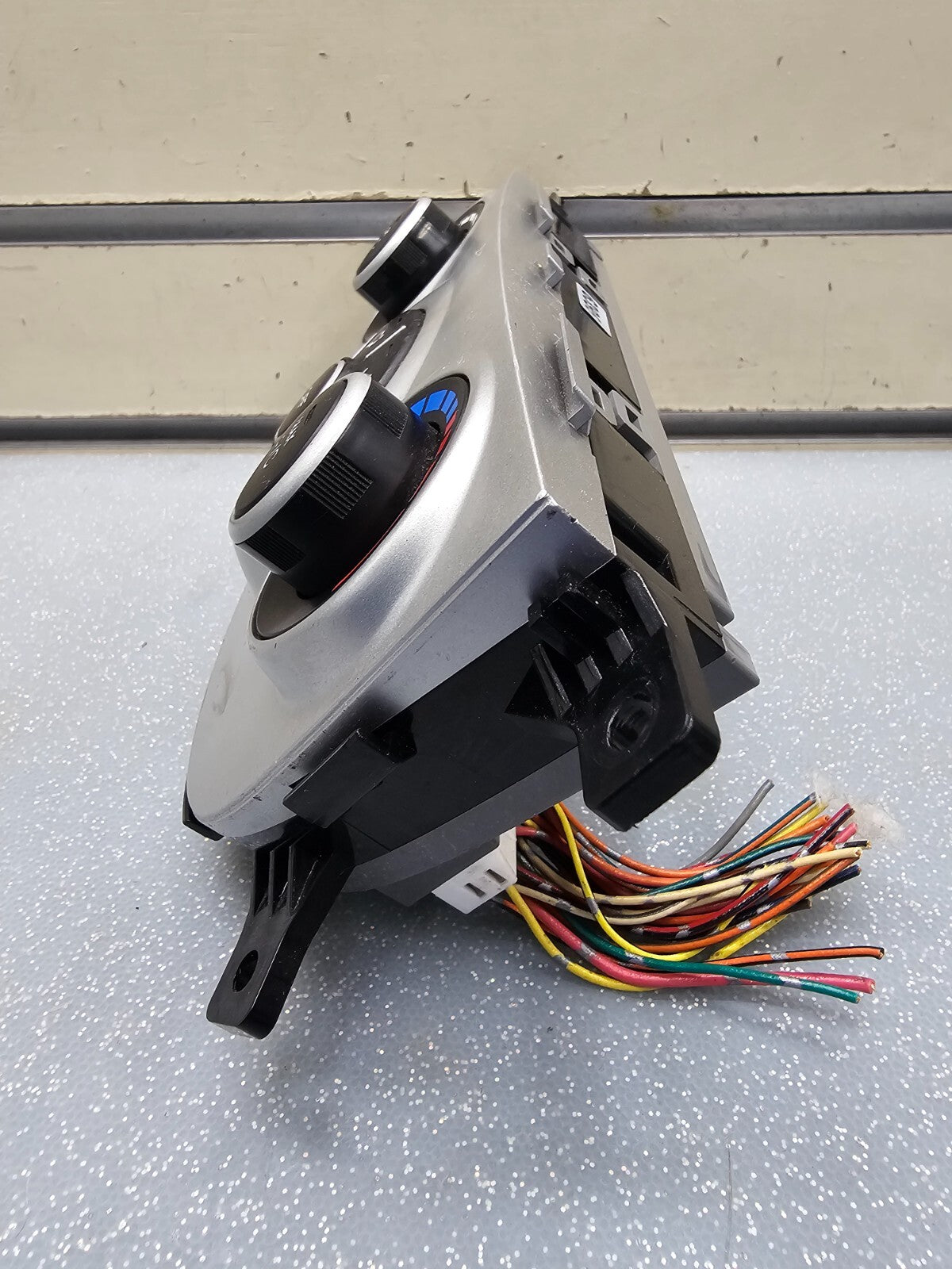 10-12 HYUNDAI SANTA FE Dash AC Heater Temperature Climate Control Conditioner