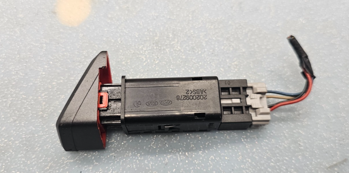🔥11-14 HYUNDAI SONATA GLS HAZARD Emergency Flasher Switch Assembly Black OEM