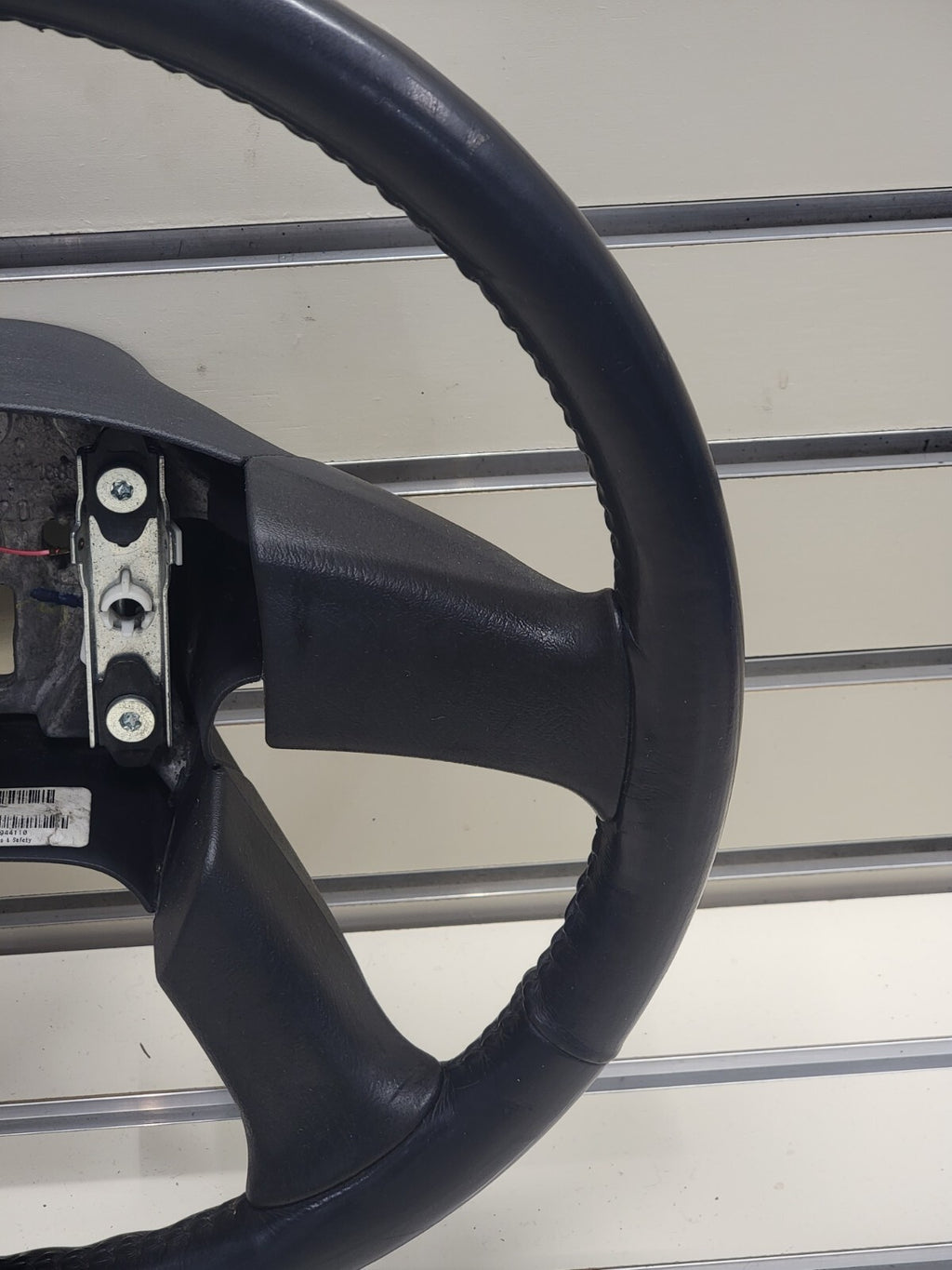 🔥03-06 SILVERADO SIERRA YUKON TAHOE SUBURBAN STEERING WHEEL LEATHER BLACK