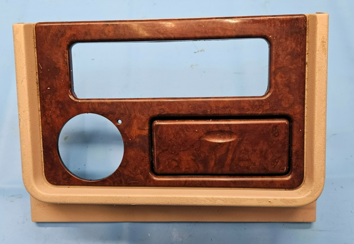 🔥03-06 Cadillac Escalade Center Console Upper Bezel Trim Clock Bezel  Wood OEM