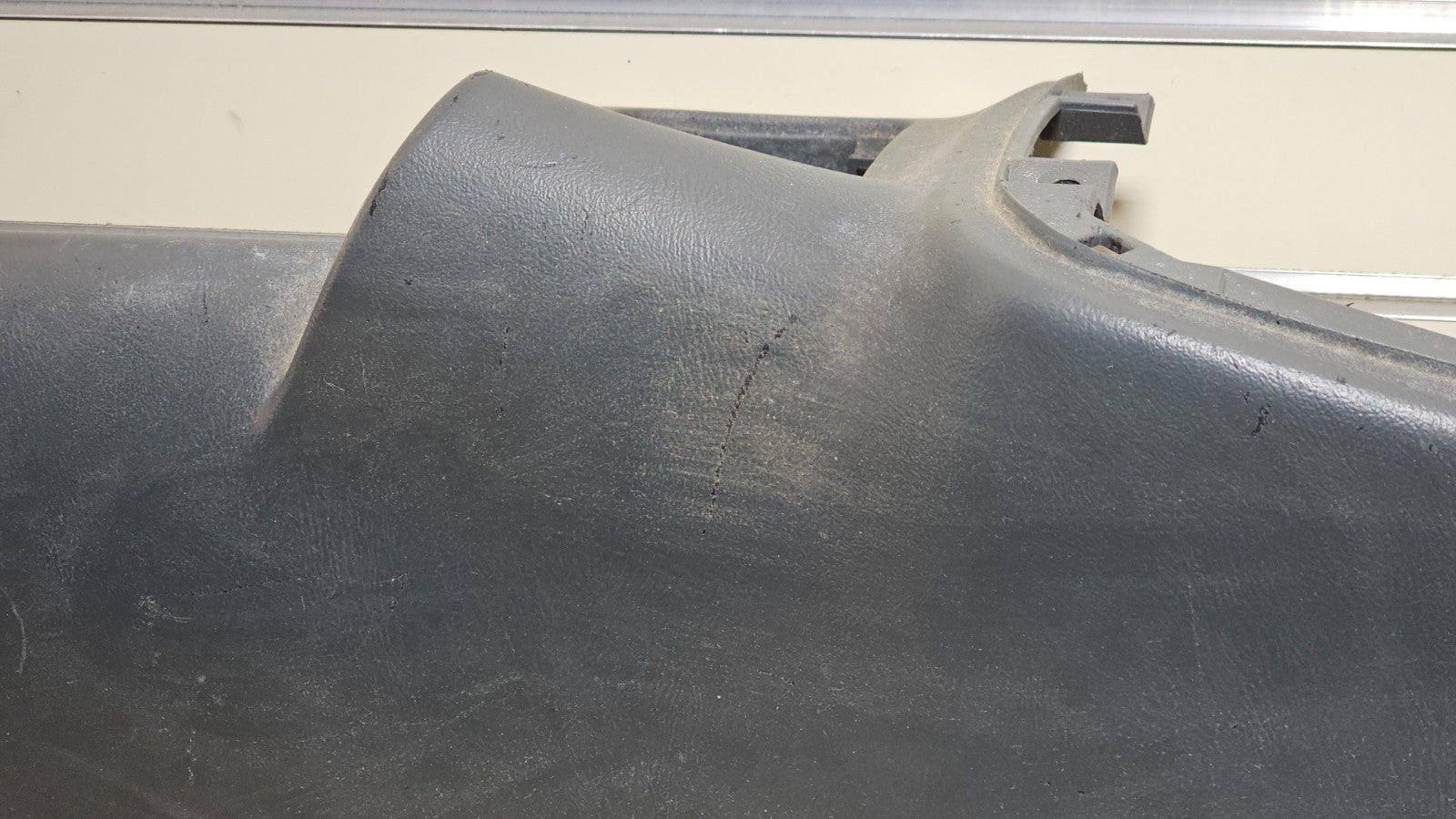 🔥99-06 SILVERADO SIERRA TAHOE Upper Cover Top Dashboard Pad Frame GRAPHITE DP1
