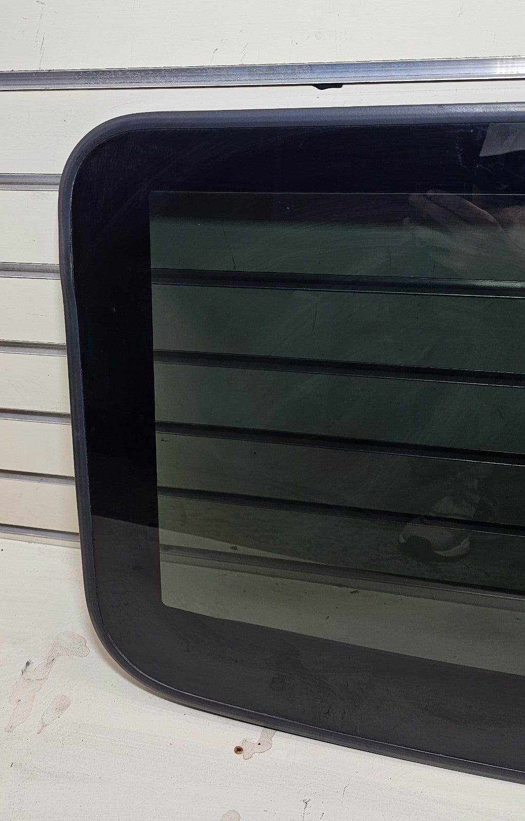 07-14 Tahoe Suburban Escalade Yukon Sun Roof Sunroof Window Glass OEM
