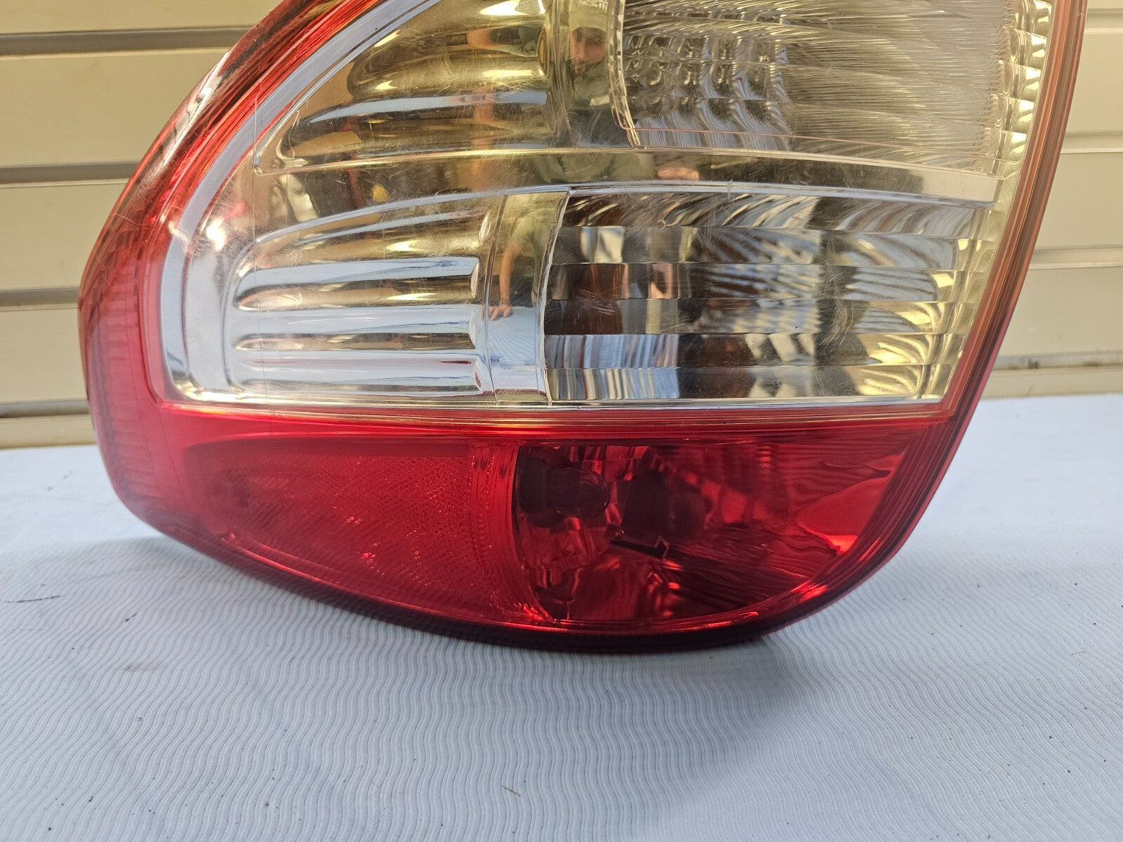08-13 Suzuki SX4 Sedan Rear Right Passenger Tail Brake Stop Light Lamp Assembly