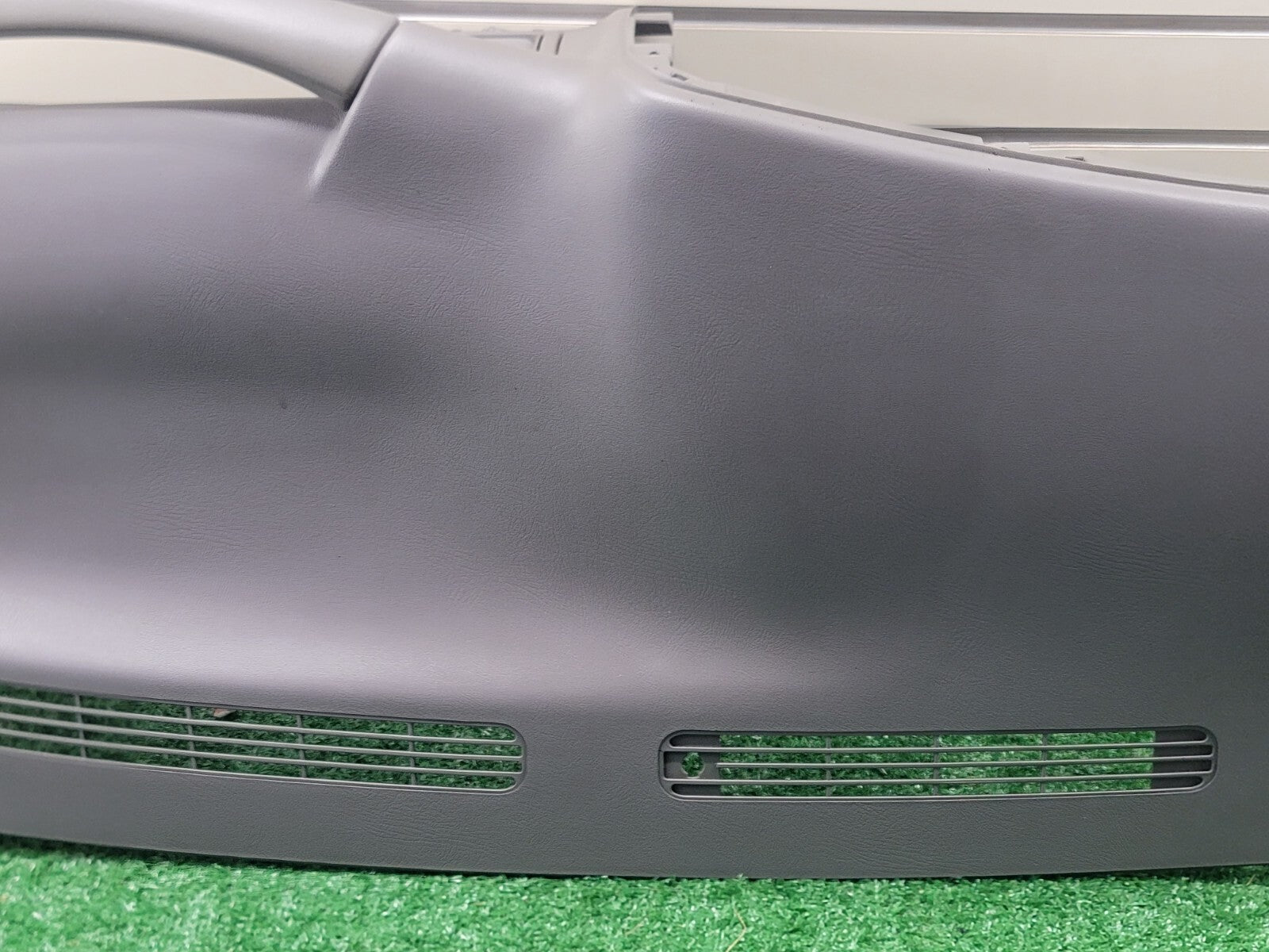 🔥99-06 SILVERADO SIERRA TAHOE Upper Cap Cover Top Dashboard Pad LIGHT GRAY DP1
