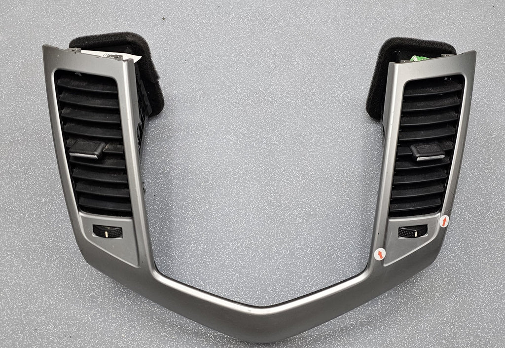 🔥11-15 Cruze Center Dash AM FM Radio Stereo Display Bezel Trim Panel Silver OEM