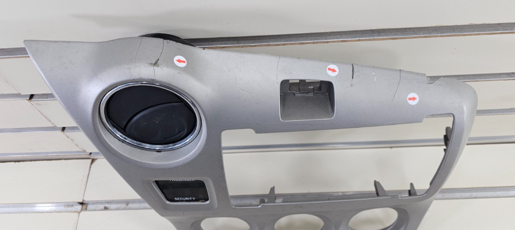 🔥09-13 Toyota Matrix / Pontiac Vibe Dash Radio Bezel Gray Silver Trim OEM