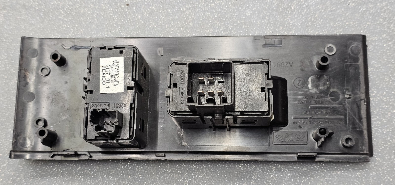 🔥08-10 FORD EXPLORER PASSENGER FRONT WINDOW CONTROL OEM