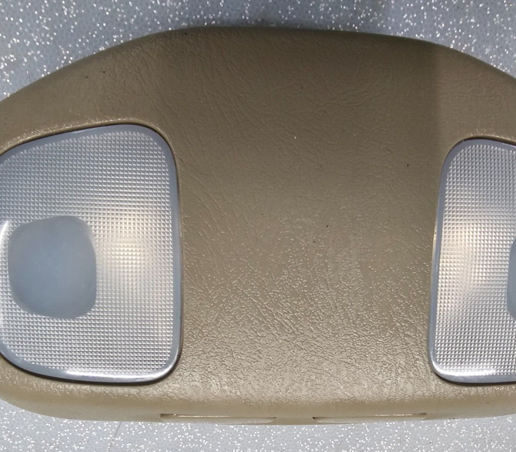 🔥98-01 Nissan Frontier Xterra OVERHEAD CONSOLE MAP DOME INTERIOR LIGHT LAMP TAN