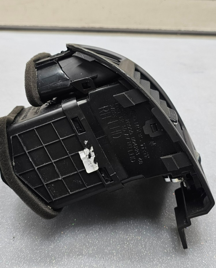 🔥07-12 HYUNDAI SANTA FE DASH RIGHT  AC HEATER AIR VENT CONDITIONING BLACK