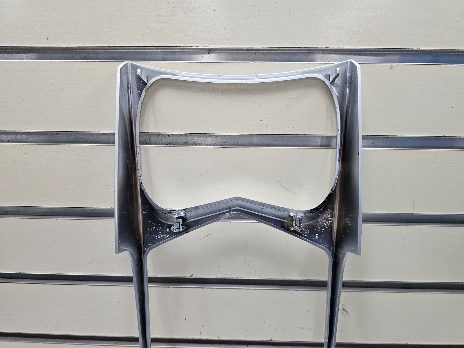 🔥10-16 CADILLAC SRX FRONT CENTER CONSOLE SHIFTER COVER TRIM BEZEL FRAME SILVER