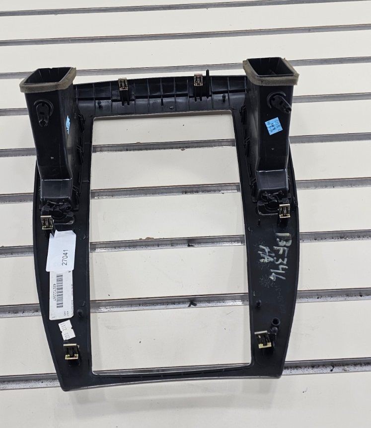 🔥08-11 CADILLAC STS CENTER DASH RADIO NAVIGATION TRIM SURROUND BEZEL SILVER