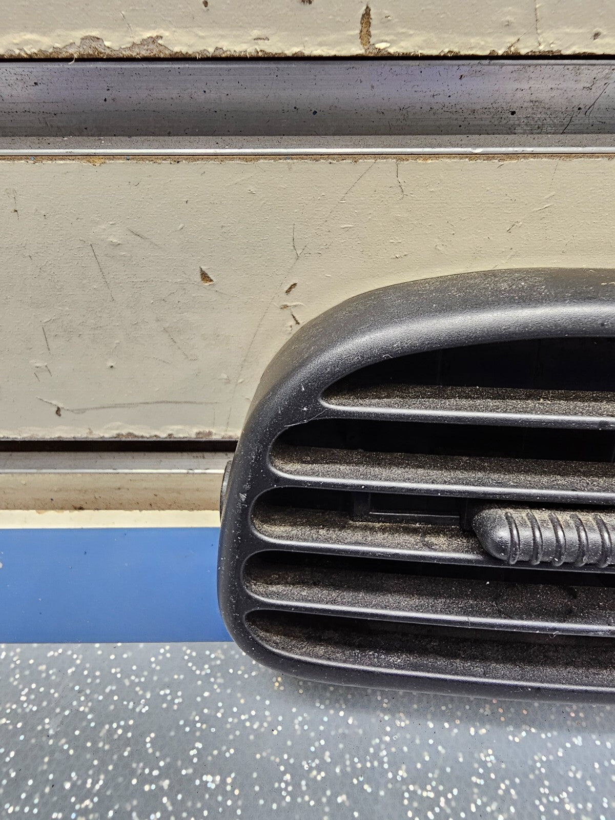 98-01 Dodge Ram Dash Right Passenger Heater Climate Air Vent Filter Conditioner