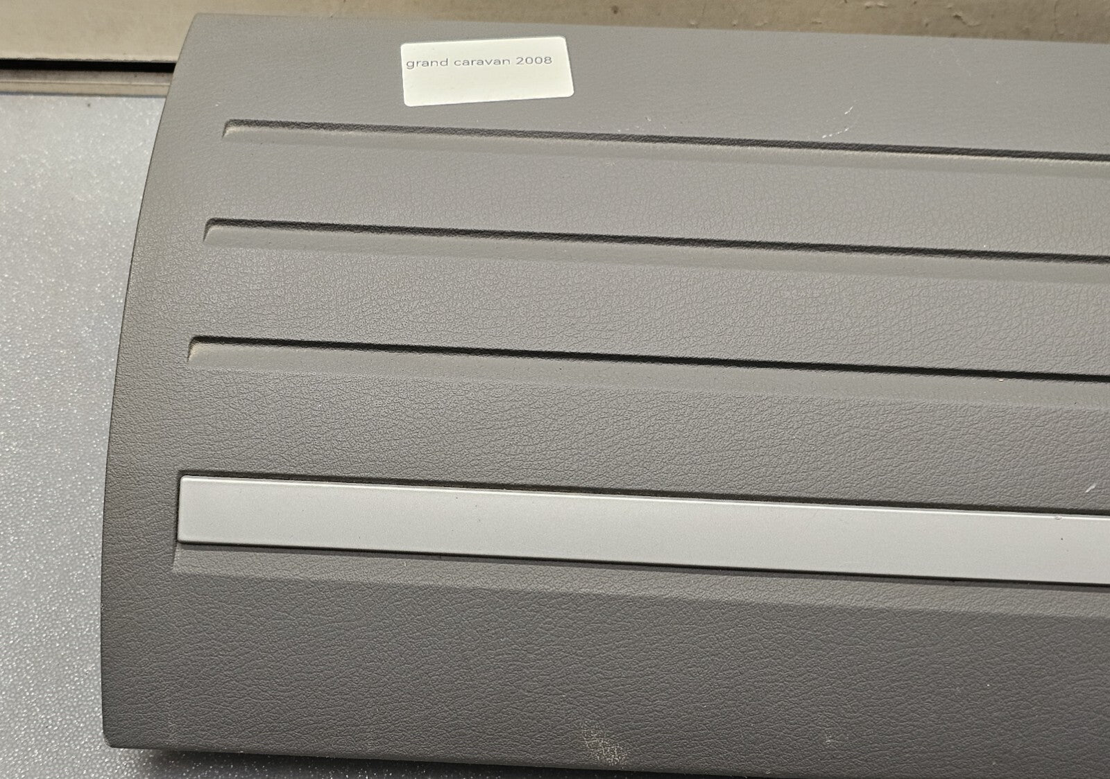 🔥08-10 DODGE GRAND CARAVAN TOWN & COUNTRY SXT FRONT DASH UPPER GLOVE BOX GRAY