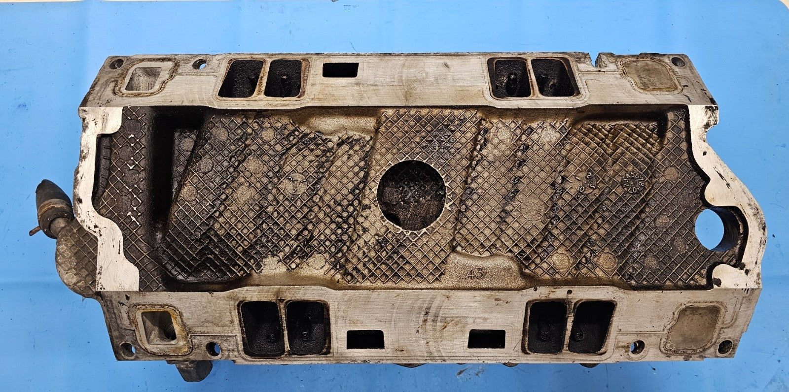 🔥96-00 Chevy/GMC 1500 2500 3500 Pickups Vortec Intake Lower 5.7L/350, 5.0L/305