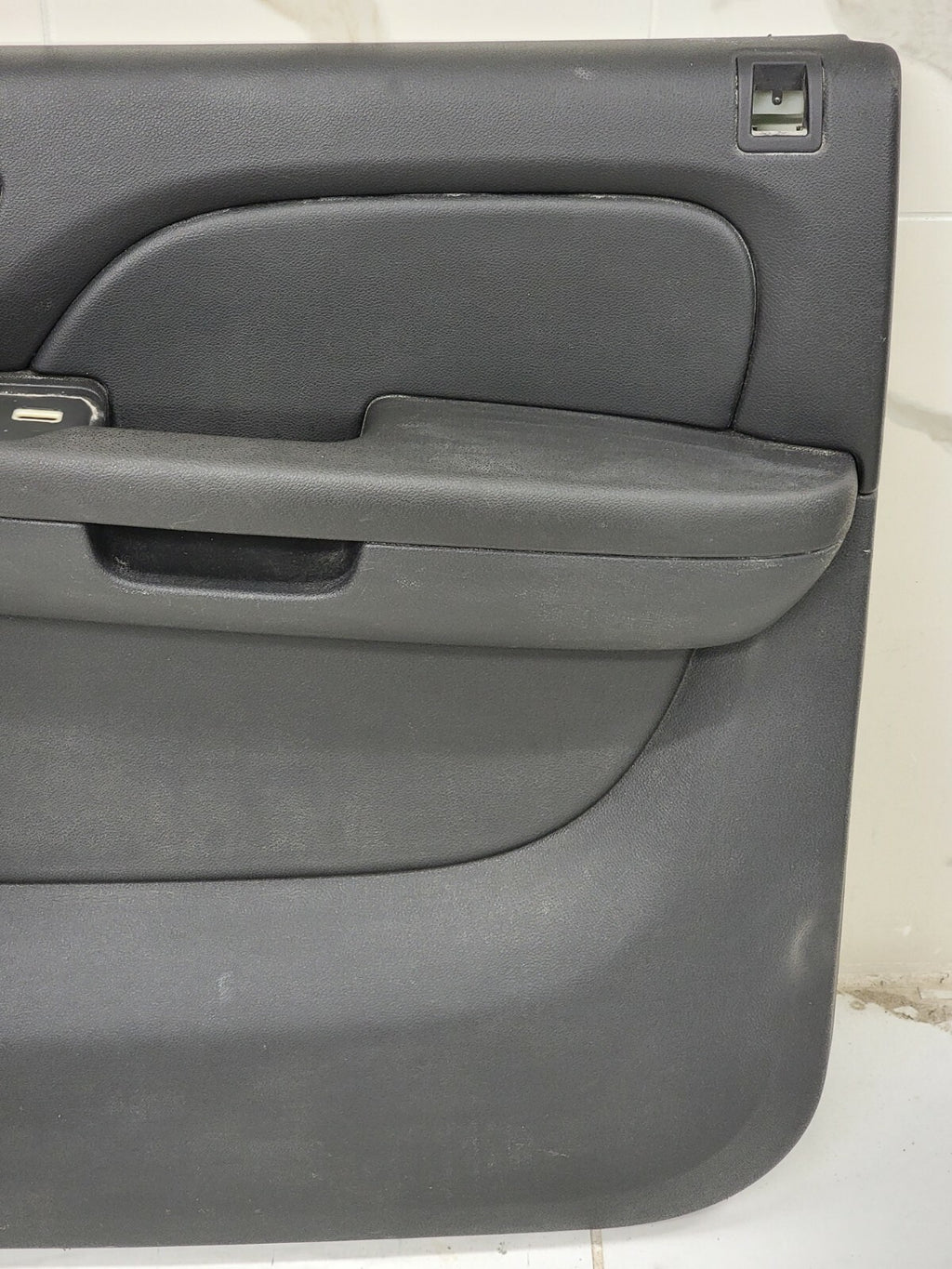 🔥07-13 SILVERADO SUBURBAN Passenger right side REAR door panel black OEM D21