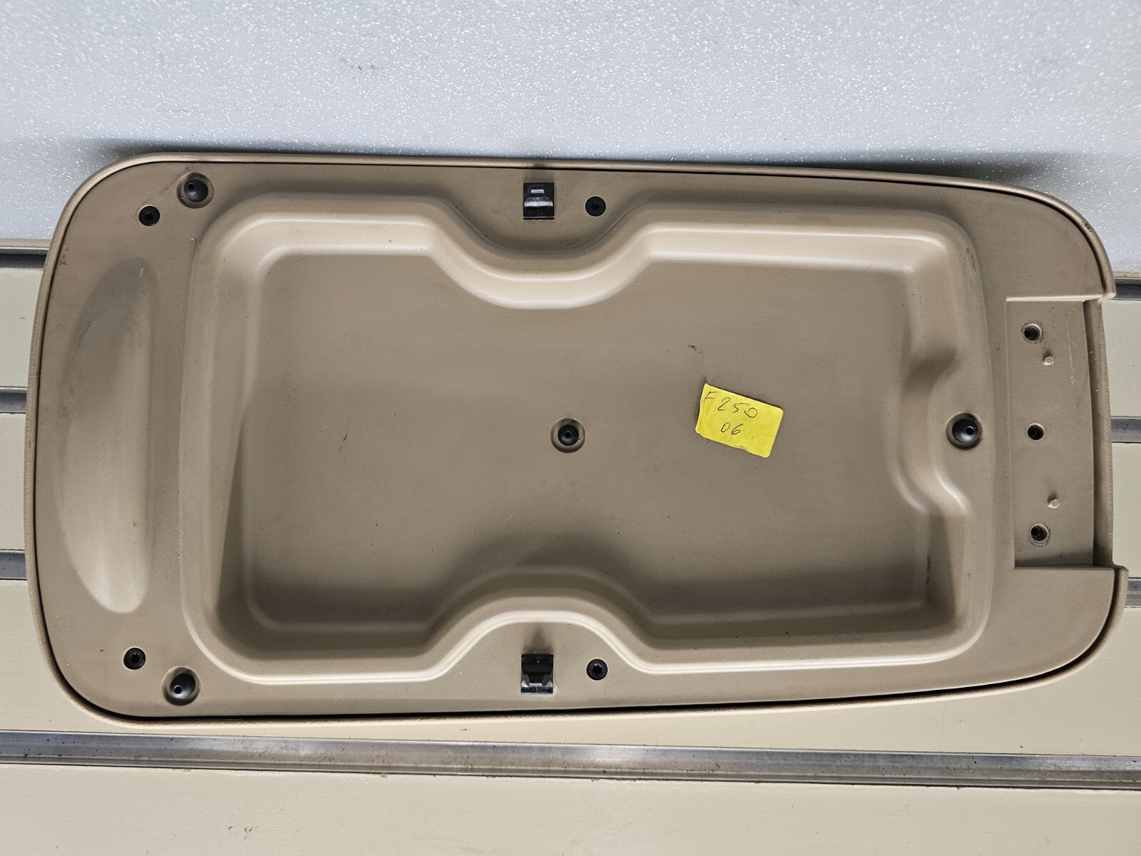 🔥99-07 Ford Excursion F250 F350 Front Center Console Lid Arm Rest Assembly TAN