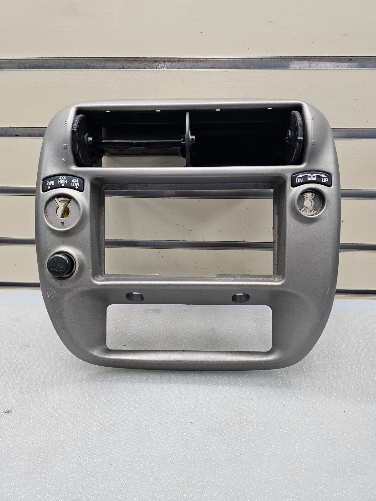 🔥1995-2010 Ford Ranger EXPLORER Radio Front Center Dash Trim Bezel SILVER B2