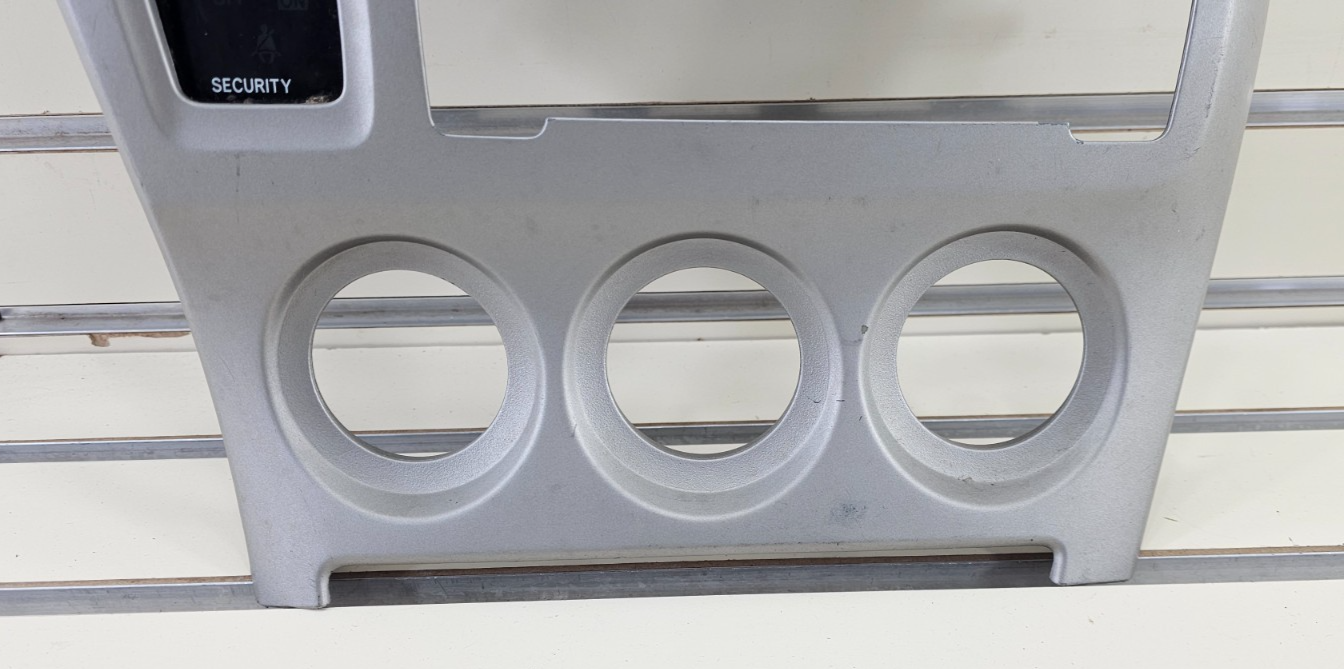 🔥09-13 Toyota Matrix / Pontiac Vibe Dash Radio Bezel Gray Silver Trim OEM