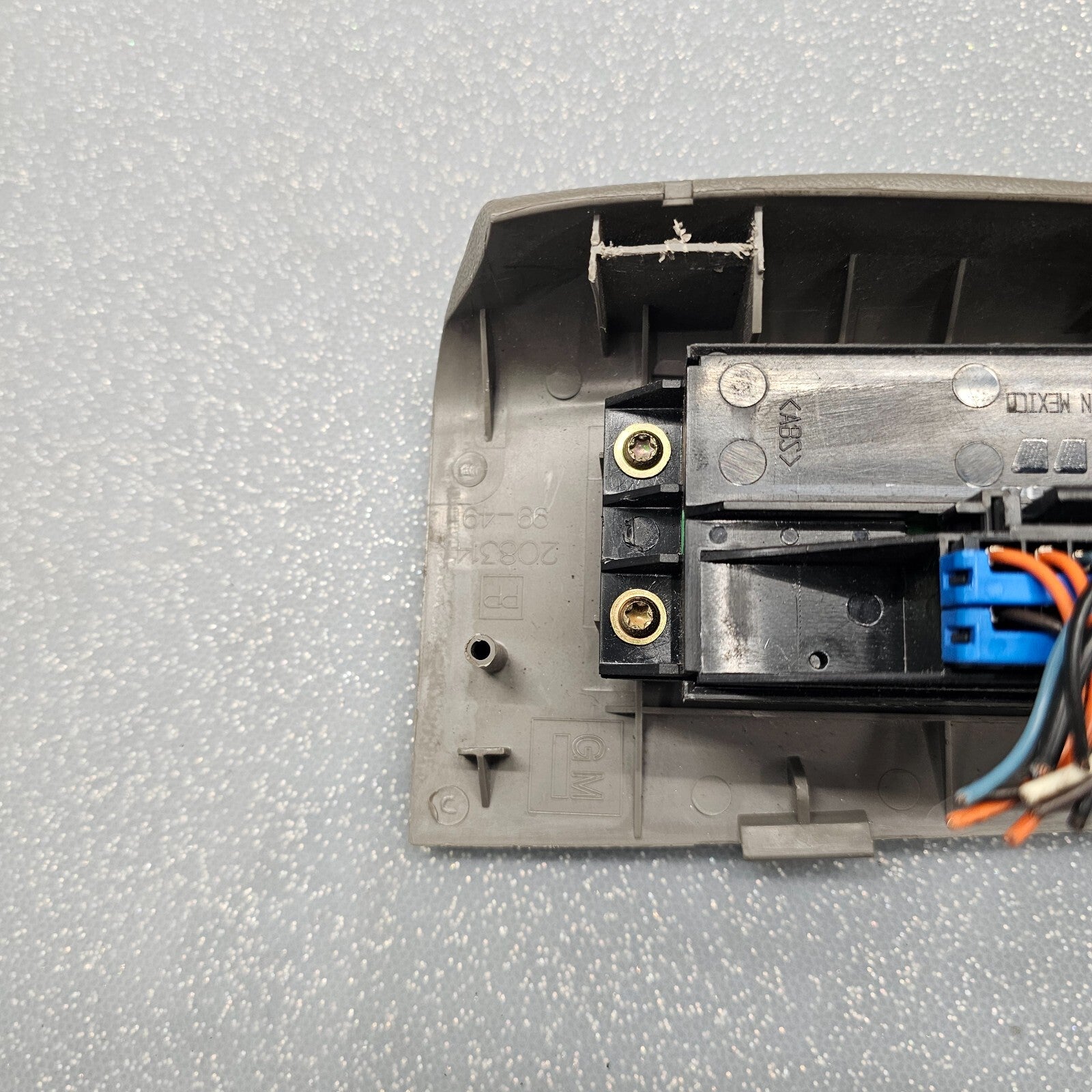 99-02 Silverado SIERRA Door Maste Power Window Switch LEFT Driver LIGHTGRAY WS3