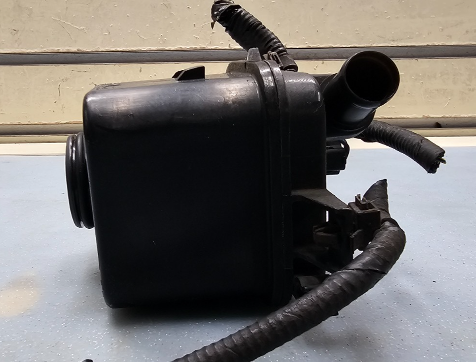 🔥2003-2011 Honda Element Vapor Canister Vent Solenoid Assembly
