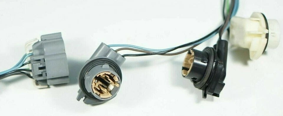 🔥00-06 Tahoe Yukon Suburban Tail Light Wiring Harness Rear Left LH OEM