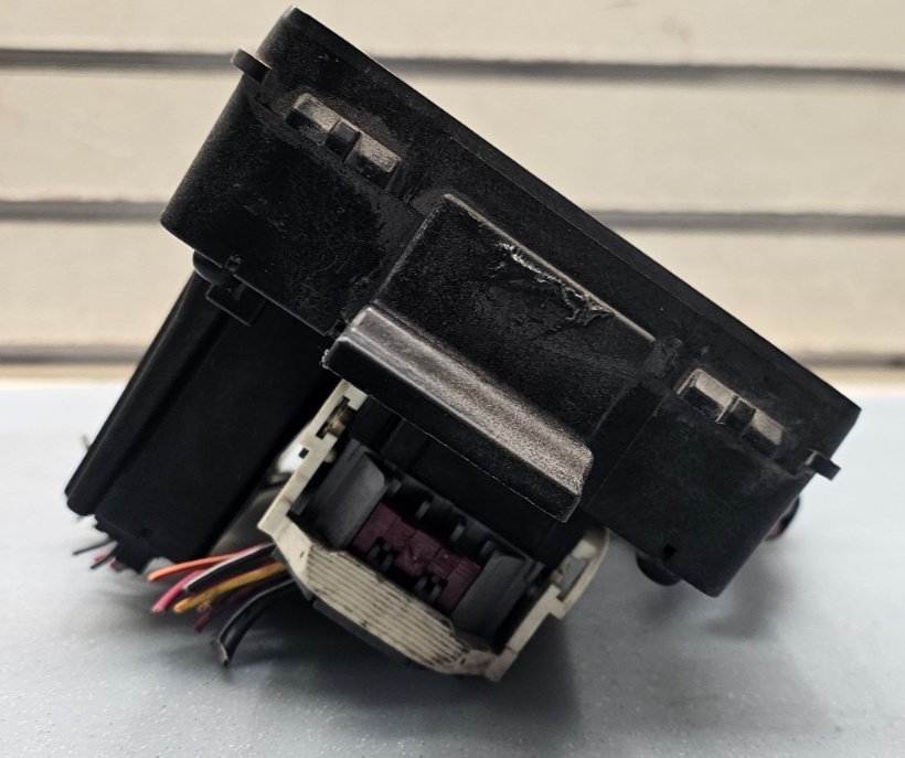 🔥2008 DODGE RAM FUSE BOX RELAY TIPM TOTALLY INTEGRATED POWER MODULE ASSEMBLY