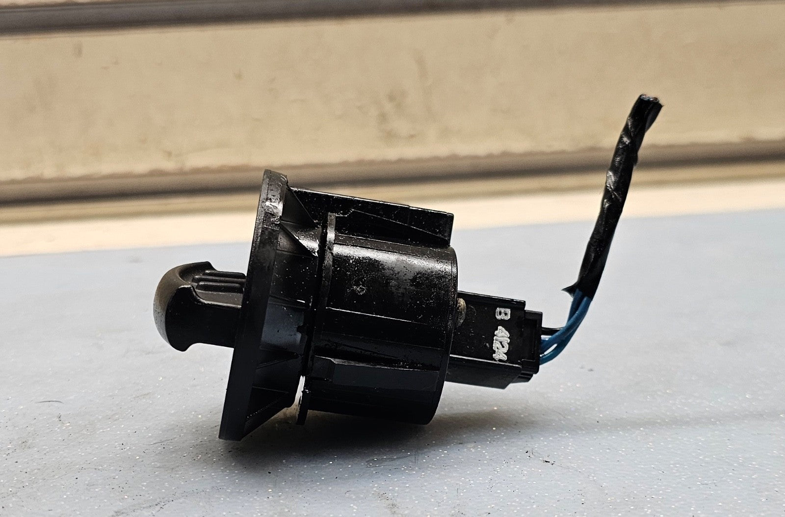 🔥04-08 FORD F150 4x4 4WD 2H 4H FOUR WHEEL DRIVER SWITCH BUTTON KNOB SELECTOR
