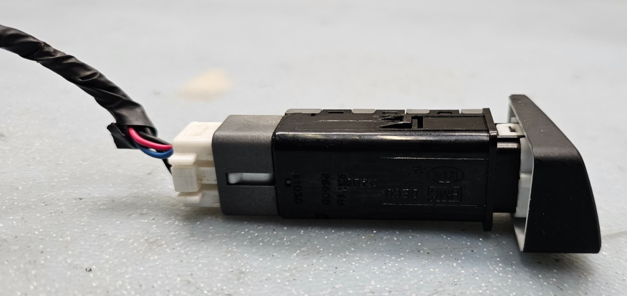 🔥2000-2006 Hyundai Santa Fe Rear Defrost Switch Button OEM BLACK
