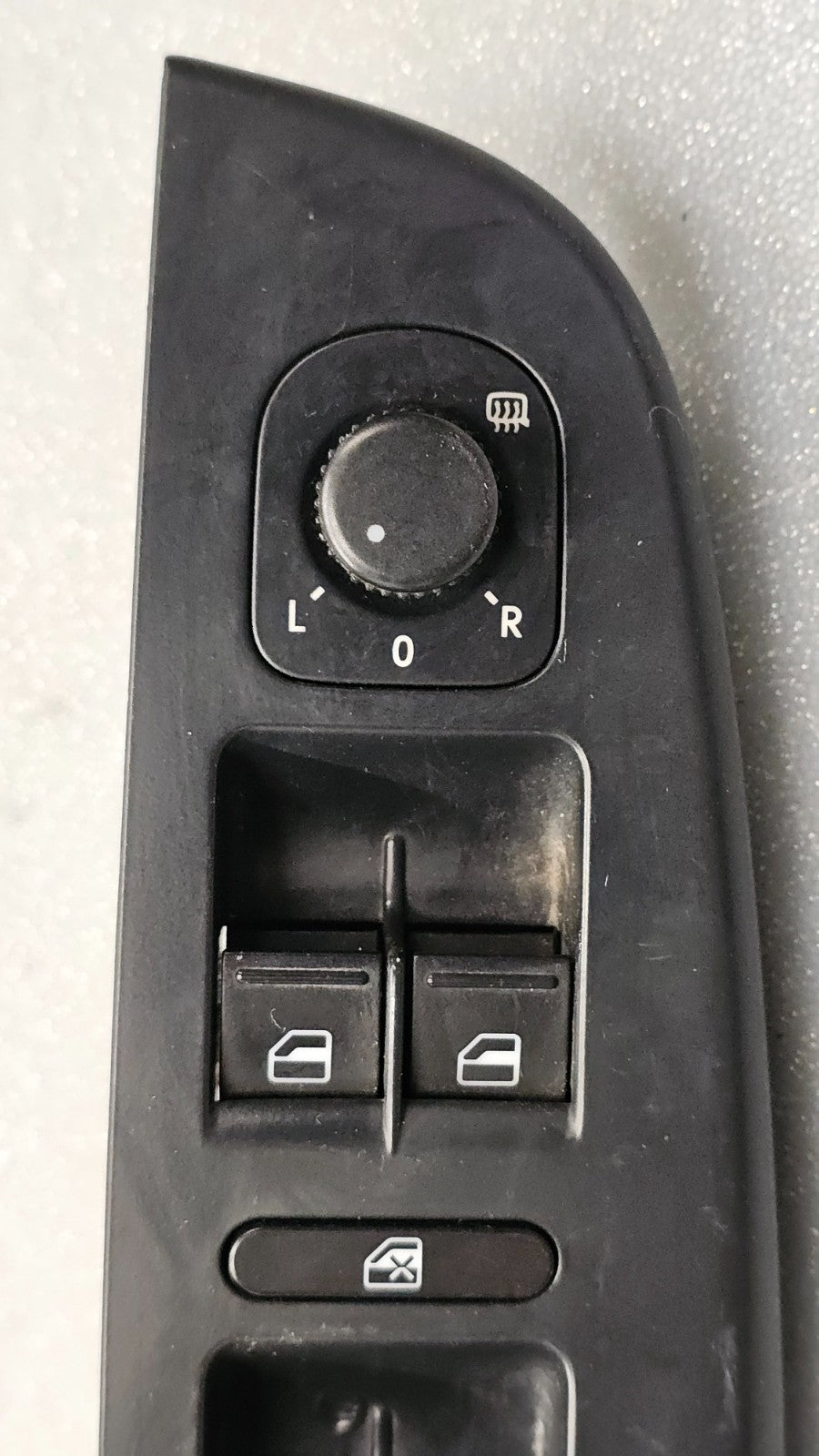 05-10 Passat Golf Jetta Rabbit Left Driver Door Master Power Window Switch Black