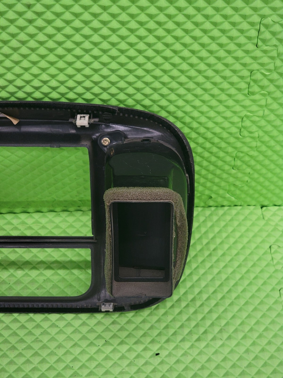 97-03 Ford F150 Center Dash Radio Climate BEZEL Trim Panel🔴AIRBG Line Lt Tan B1