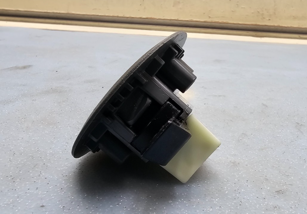 🔥2004-2008 Chrysler Pacifica—Rear Load Floor Compartment Latch GRAY