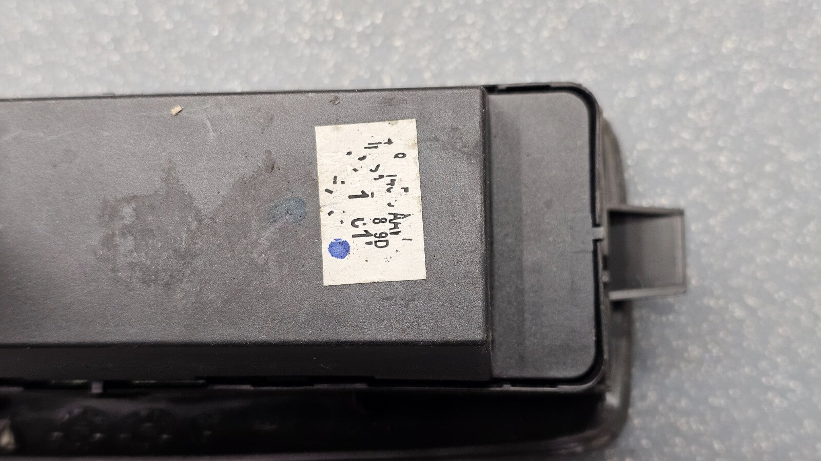 01-07 Escape Mariner Tribute Front Left Driver Master Door Window Switch Black
