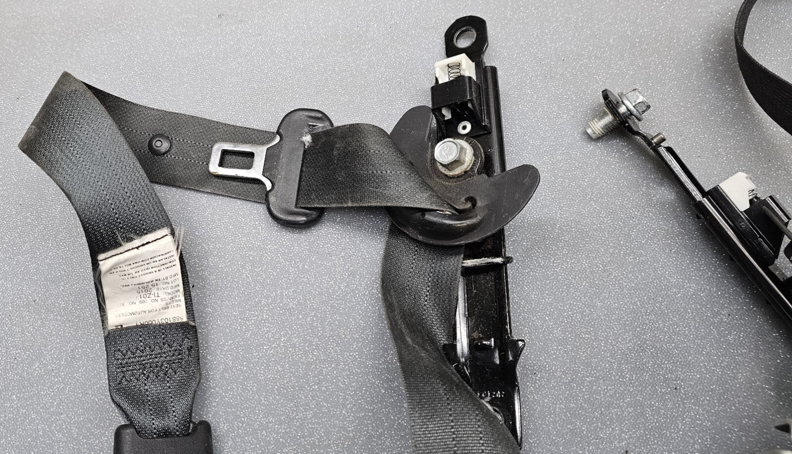 11-16 Hyundai Elantra Front Driver Passenger Seat Belts Retractor Assembly Black