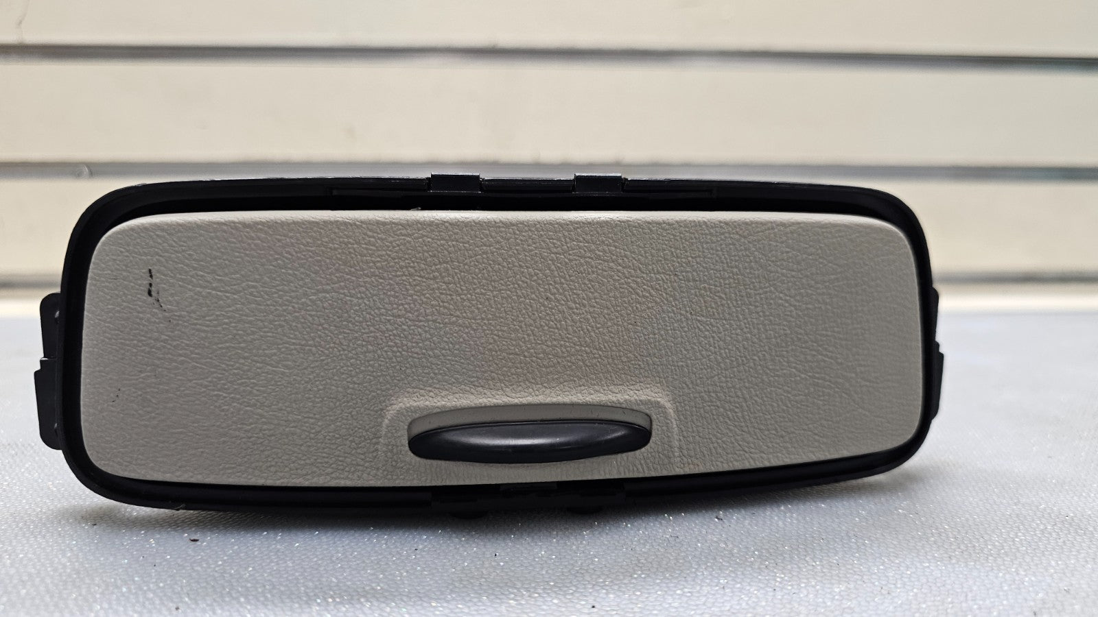 🔥06-08 Hyundai Sonata Center Console Lid Ashtray OEM